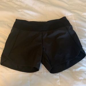 Ivivva black lined athletic shorts